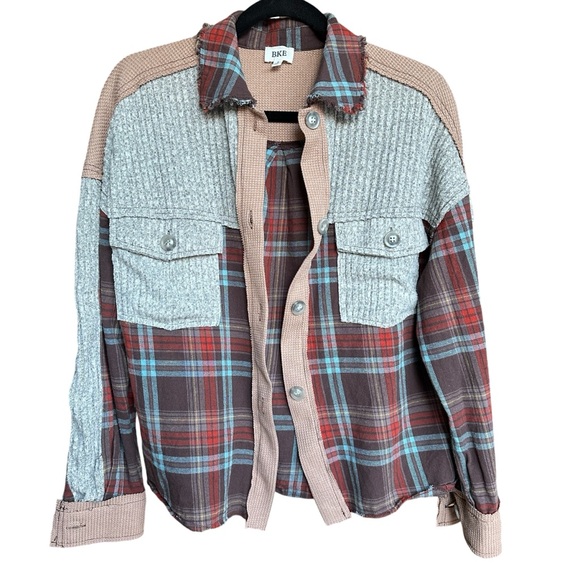 BKE Plaid Flannel Shacket Mixed-Up Short Oversized Small 23” pit to pit (S-L) - Picture 1 of 9